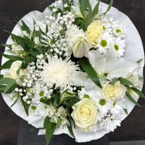 Ramo de flores blancas