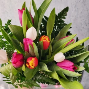Ramo de tulipanes variados
